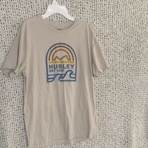 Men’s Hurley Beige Tee with Blue and Brown Retro Logo